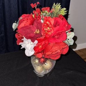 Christmas balls flowers